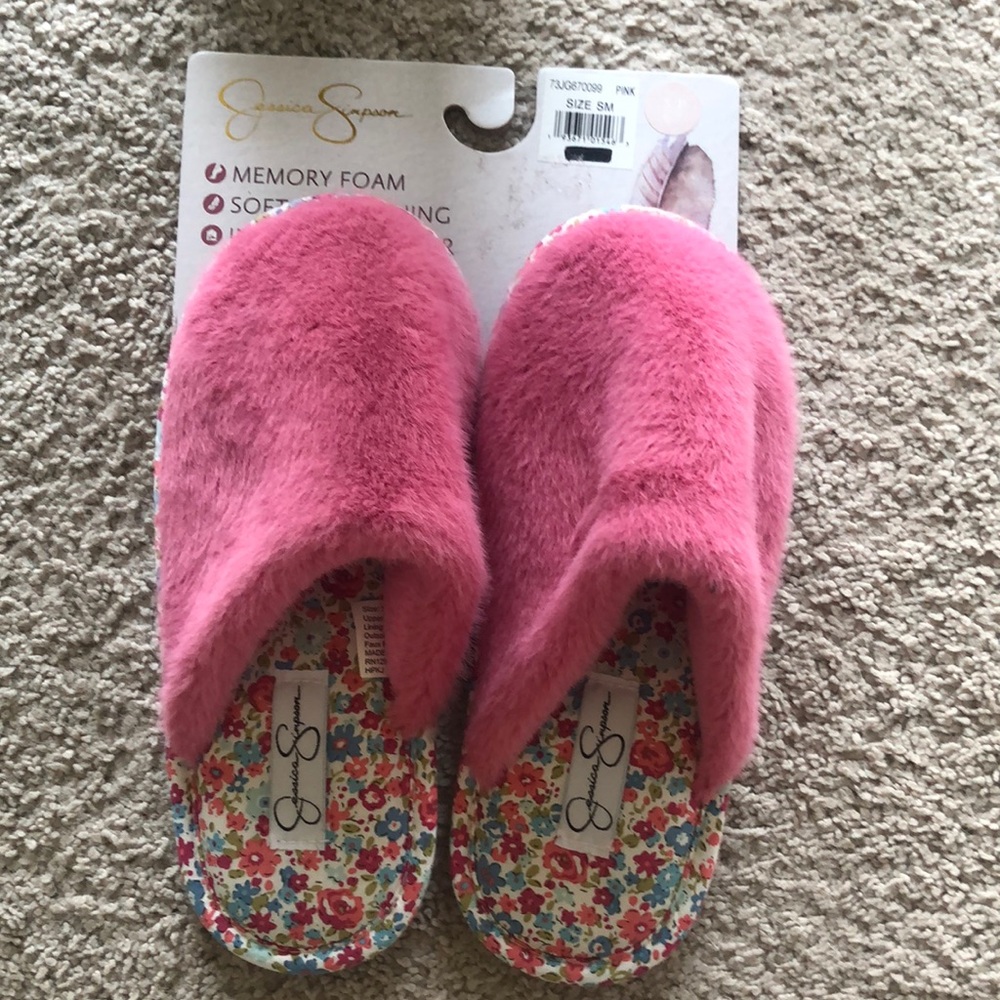 Jessica Simpson house slippers